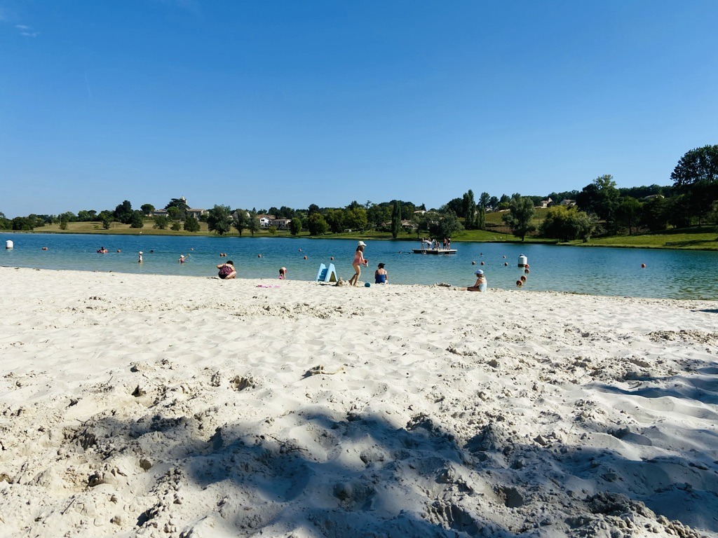 Lake at Lougratte
