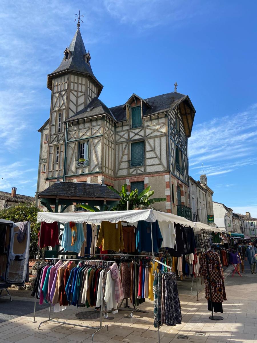 Eymet market