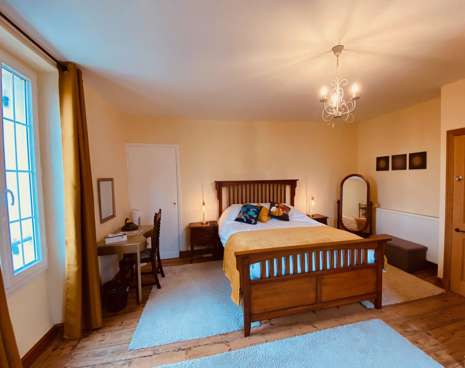 La Chambre Jaune Double Room