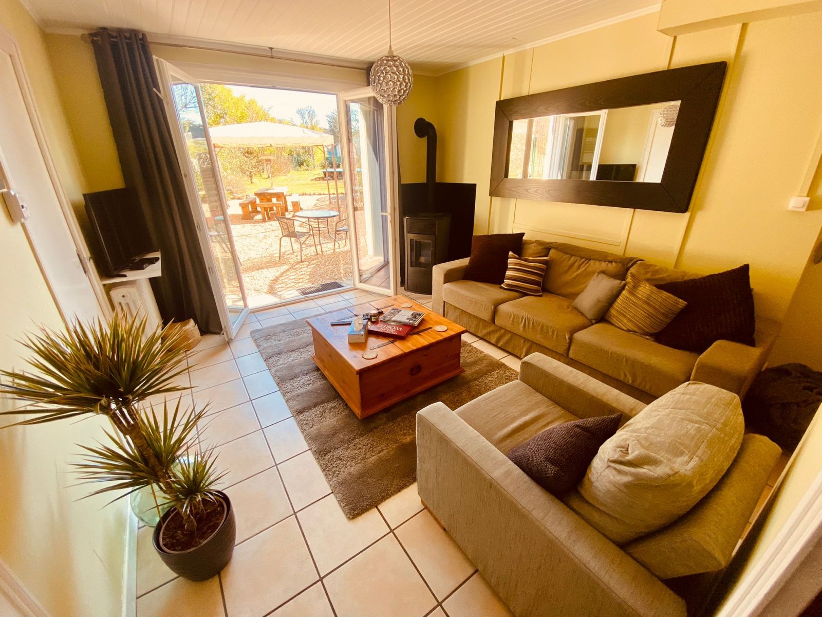 Guest Lounge