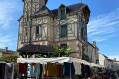 Eymet market